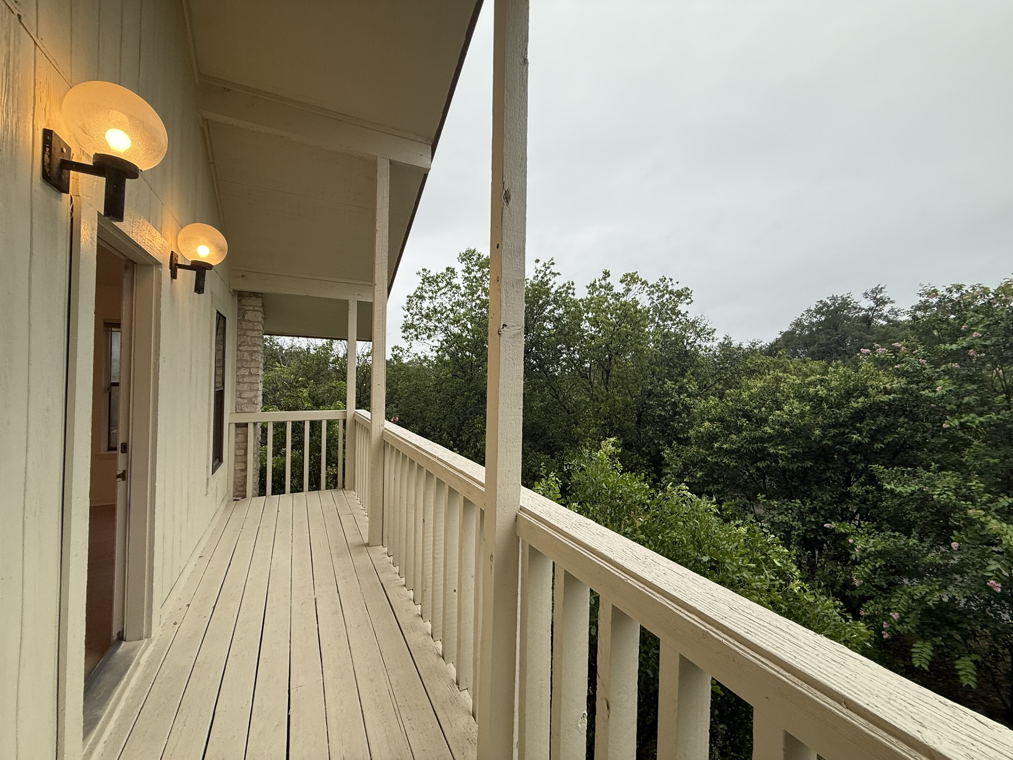 203 Blue Ridge Trail Austin, TX 78746 - Photo 10 of 20