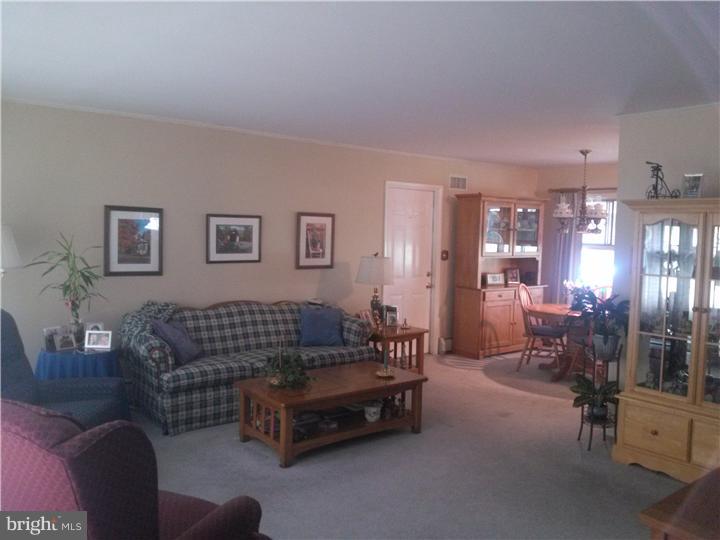 15 Pumpkin Hill Road Levittown, PA 19056 - Photo 3 of 15 Living Room