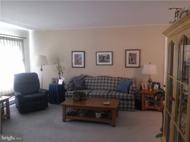 15 Pumpkin Hill Road Levittown, PA 19056 - Photo 4 of 15 Living Room