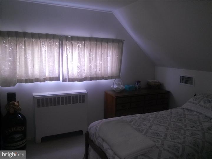 15 Pumpkin Hill Road Levittown, PA 19056 - Photo 9 of 15 Bedroom