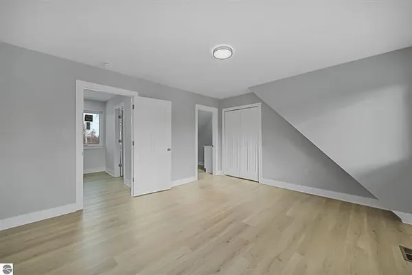 $524,900 | 1713 Vanderlip Road, Traverse City, MI 49686