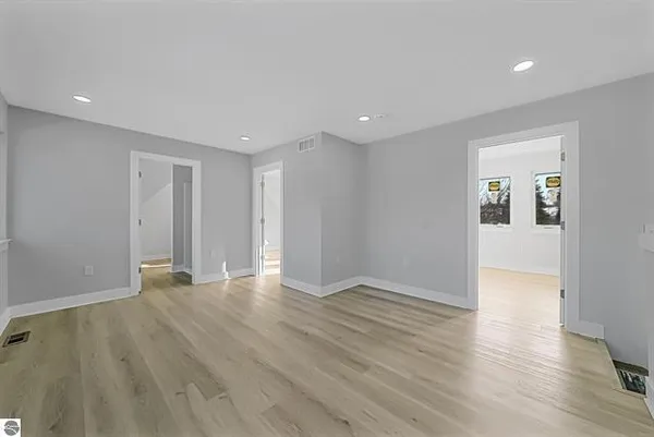 $524,900 | 1713 Vanderlip Road, Traverse City, MI 49686