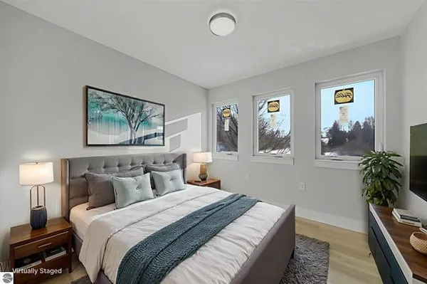 $524,900 | 1713 Vanderlip Road, Traverse City, MI 49686