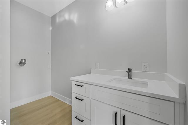 1713 Vanderlip Road Traverse City, MI 49686 - Photo 32 of 53 32