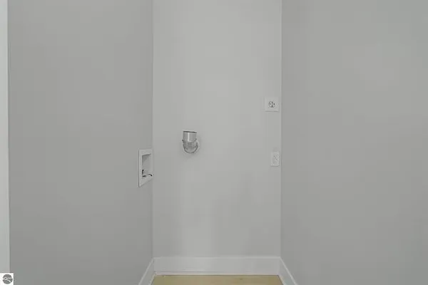 $524,900 | 1713 Vanderlip Road, Traverse City, MI 49686