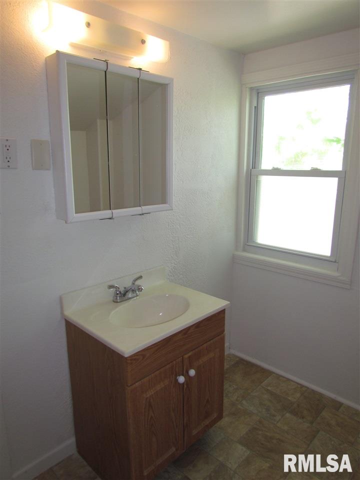 3116 North Prospect Road Peoria, IL 61603 - Photo 26 of 30 Gallery Image 26