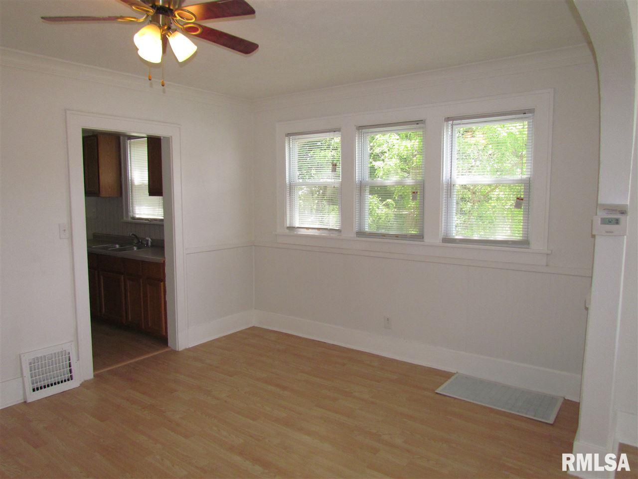 3116 North Prospect Road Peoria, IL 61603 - Photo 10 of 30 Gallery Image 10
