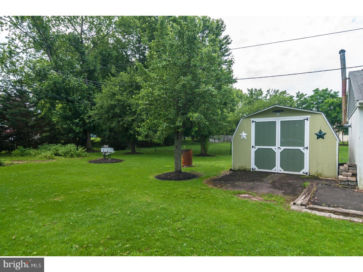 139 Ridge Avenue Newtown, PA 18940 - Photo 23 of 25 Back Yard