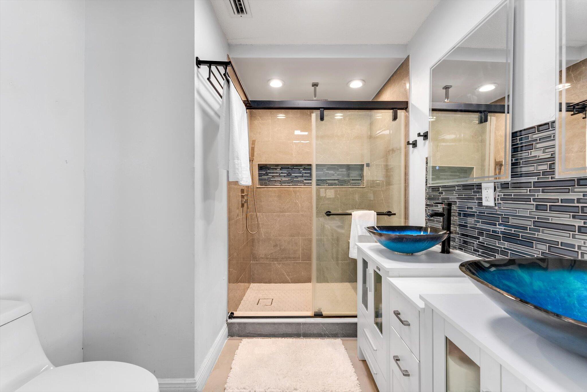 18905 Cloud Lake Circle Boca Raton, FL 33496 - Photo 12 of 35 Primary Bathroom