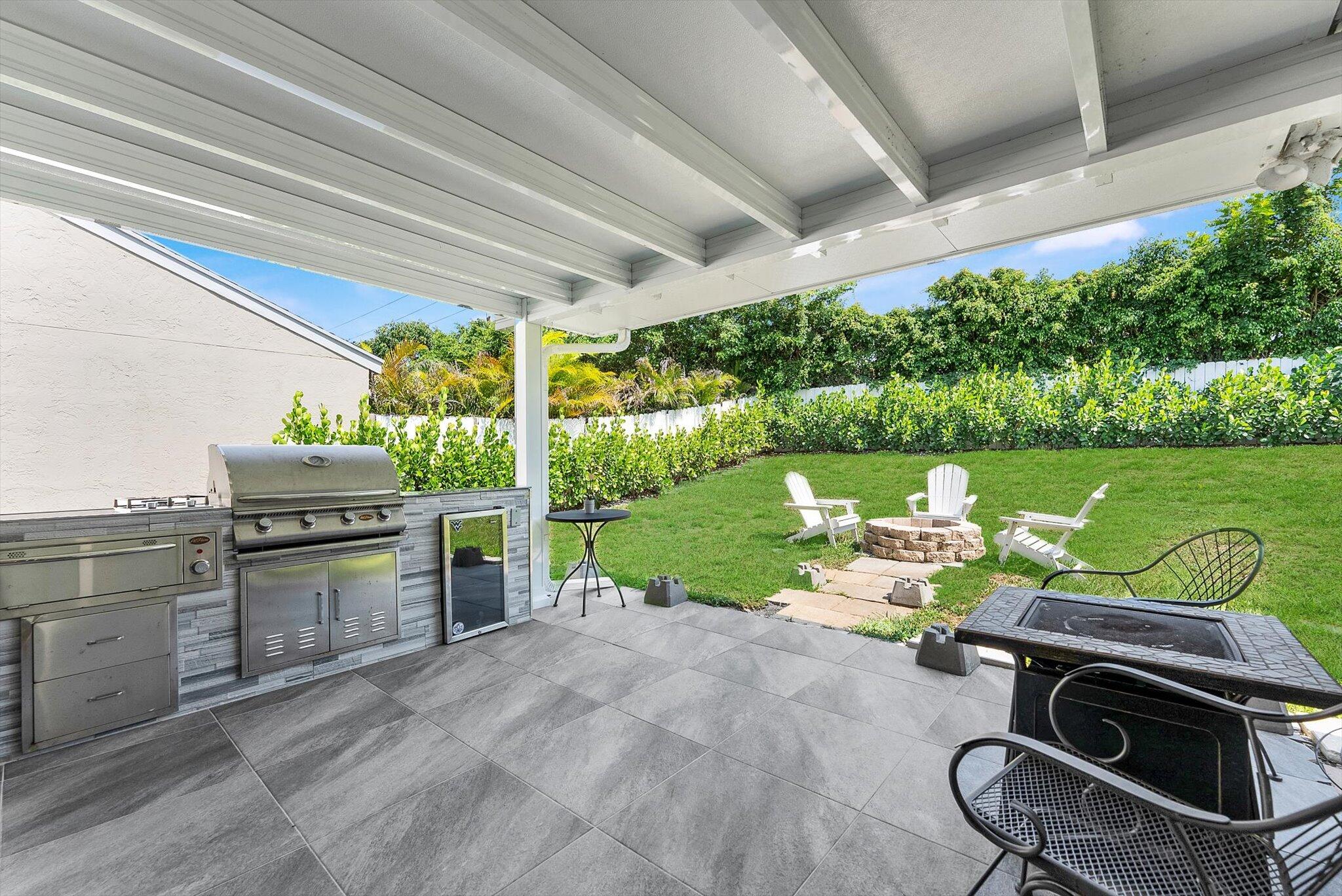 18905 Cloud Lake Circle Boca Raton, FL 33496 - Photo 2 of 35 Patio