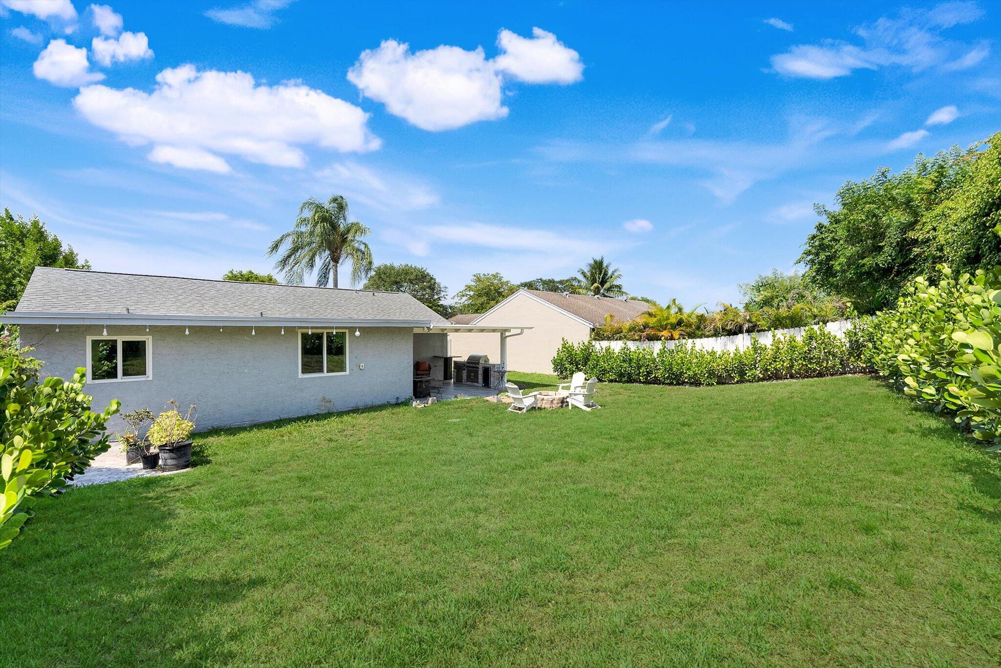 18905 Cloud Lake Circle Boca Raton, FL 33496 - Photo 22 of 35 Backyard