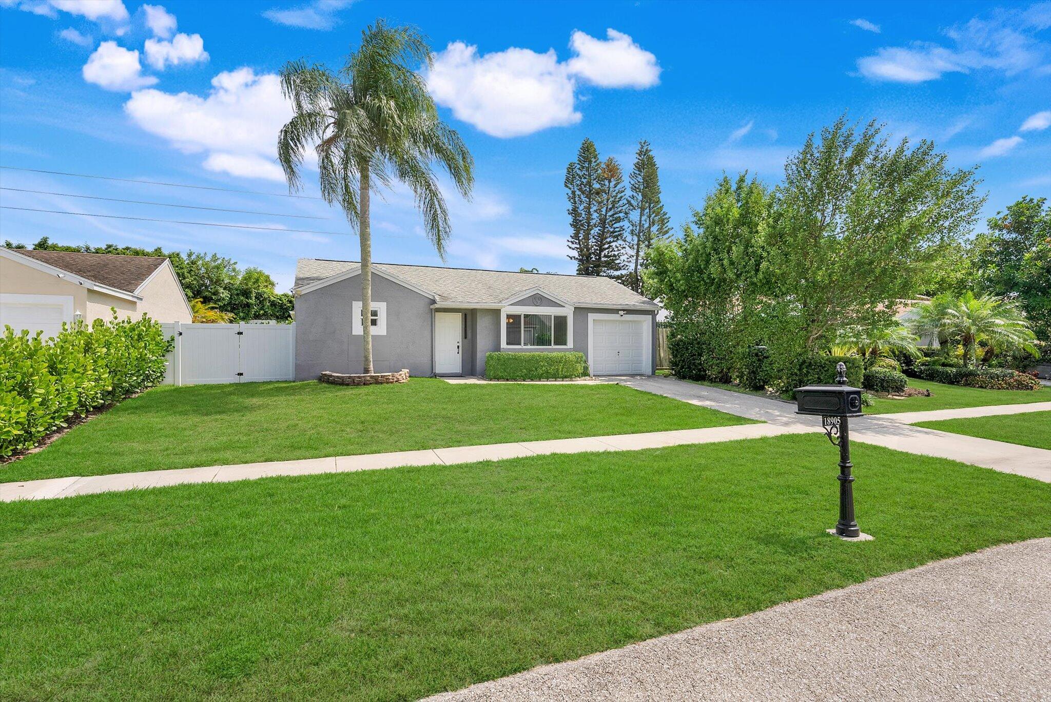18905 Cloud Lake Circle Boca Raton, FL 33496 - Photo 24 of 35 Exterior