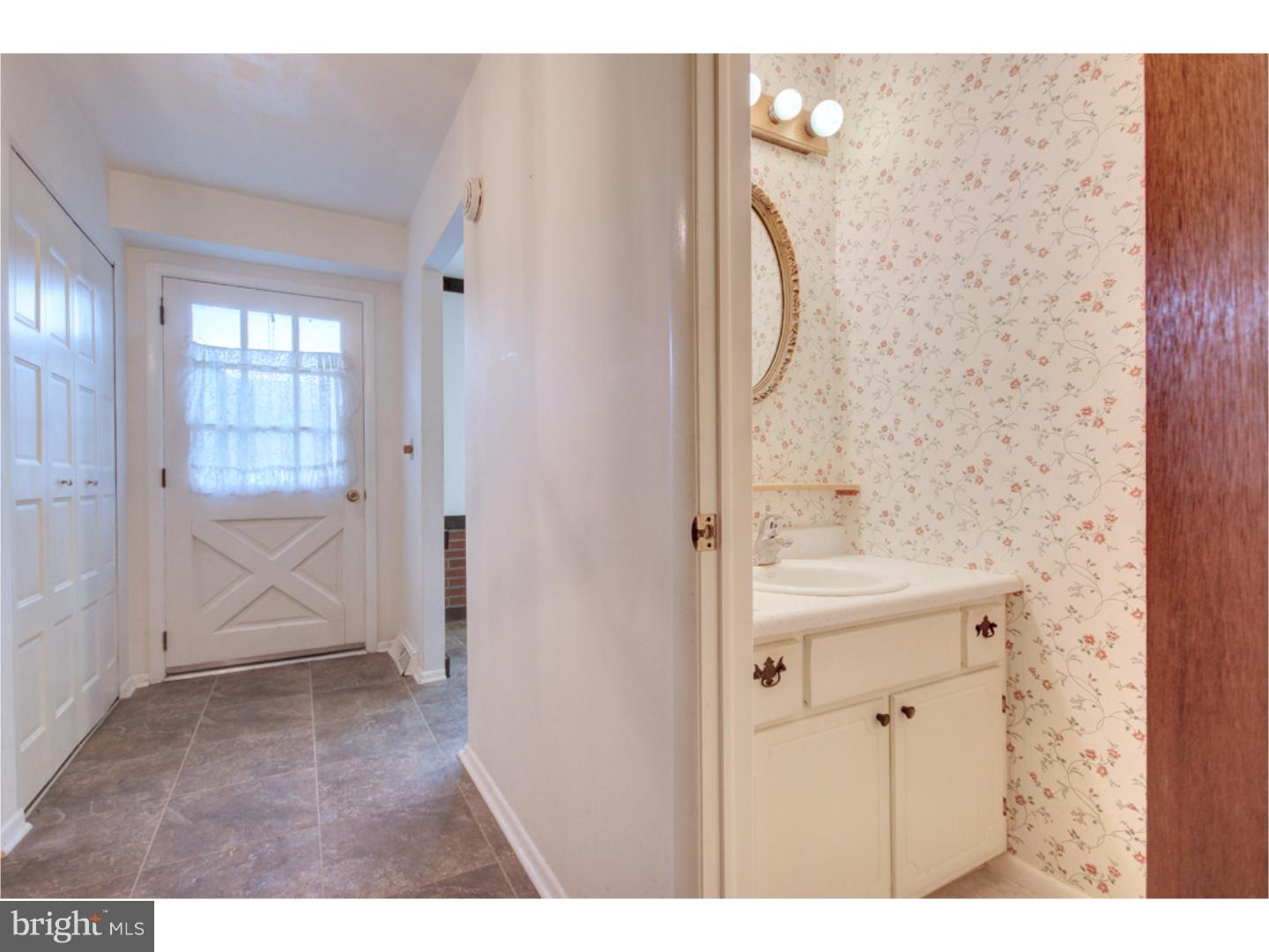 7600 Buttercup Road Macungie, PA 18062 - Photo 9 of 25 Gallery Image 9
