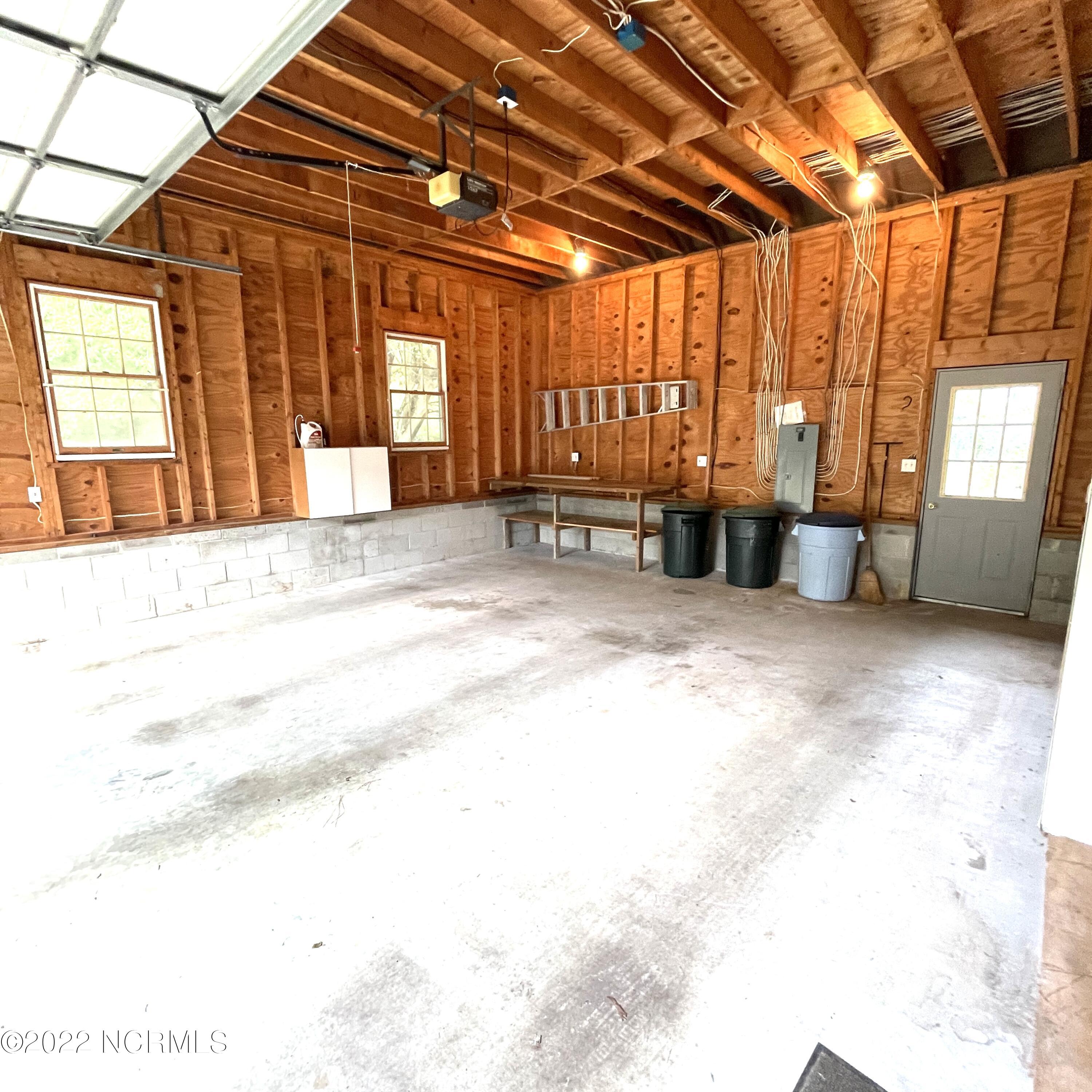 118 Horniblow Point Road Edenton, NC 27932 - Photo 29 of 33 Garage