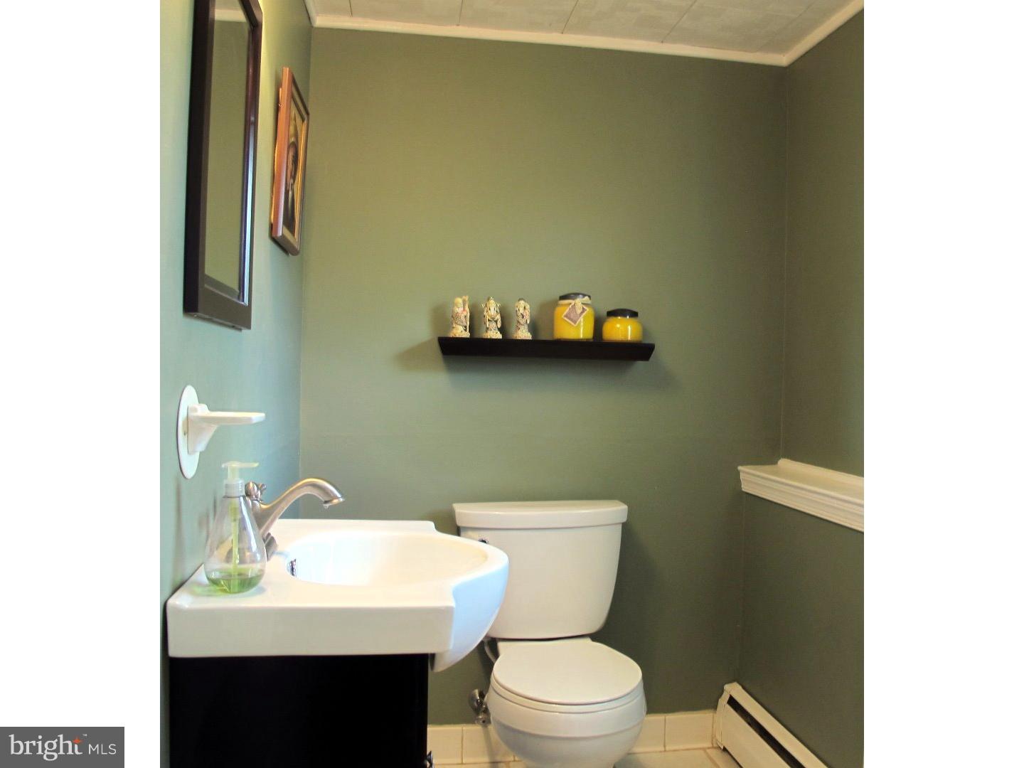 2107 New Albany Road Cinnaminson, NJ 08077 - Photo 13 of 20 Half Bath