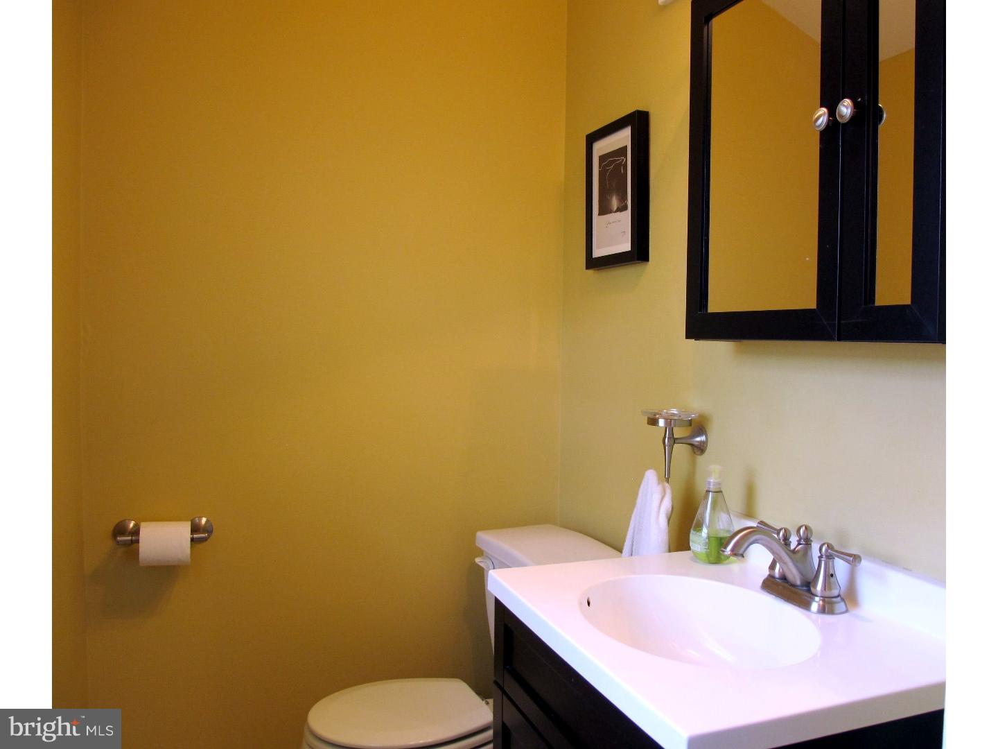 2107 New Albany Road Cinnaminson, NJ 08077 - Photo 15 of 20 Half Bath