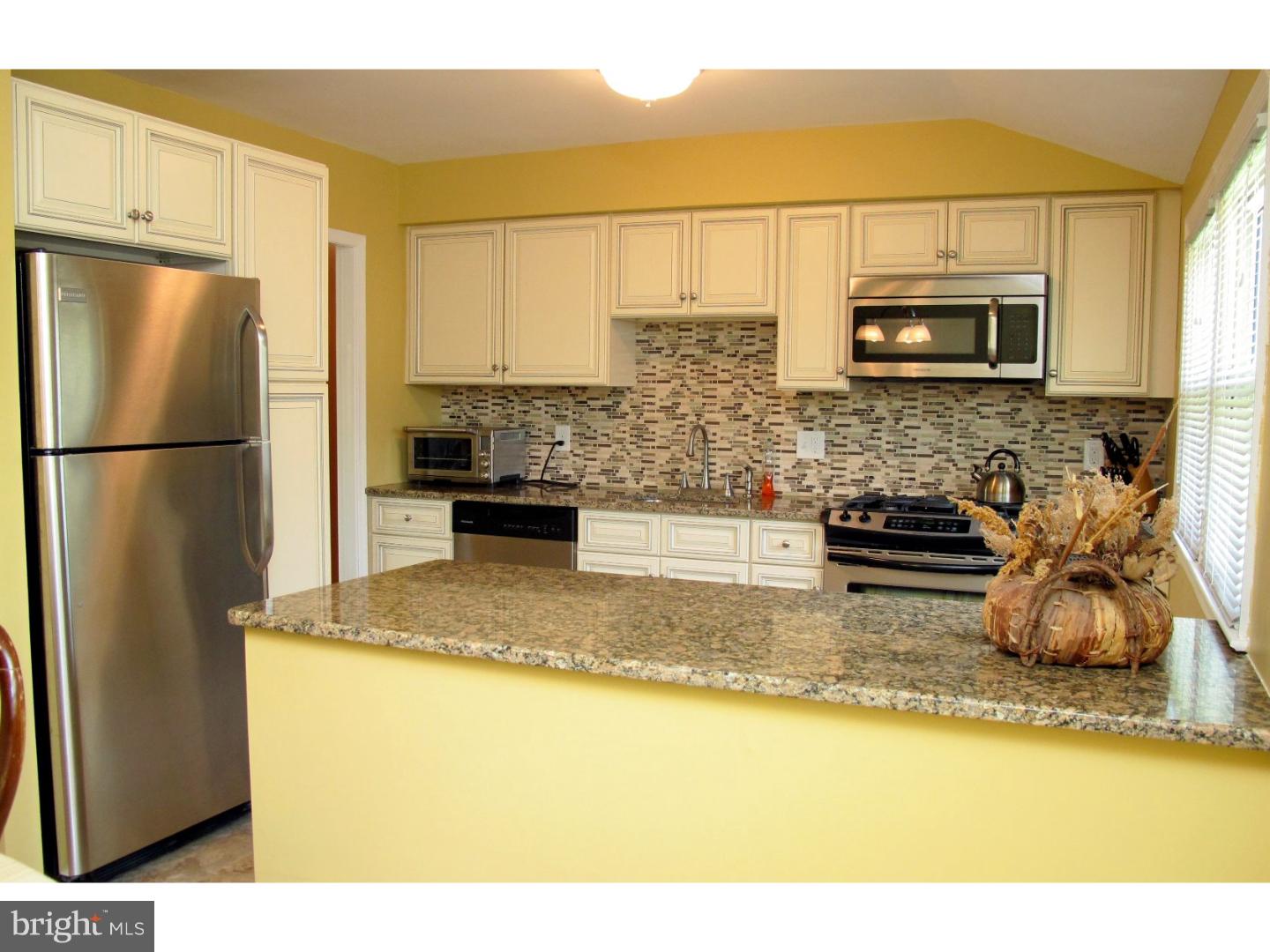 2107 New Albany Road Cinnaminson, NJ 08077 - Photo 7 of 20 Kitchen