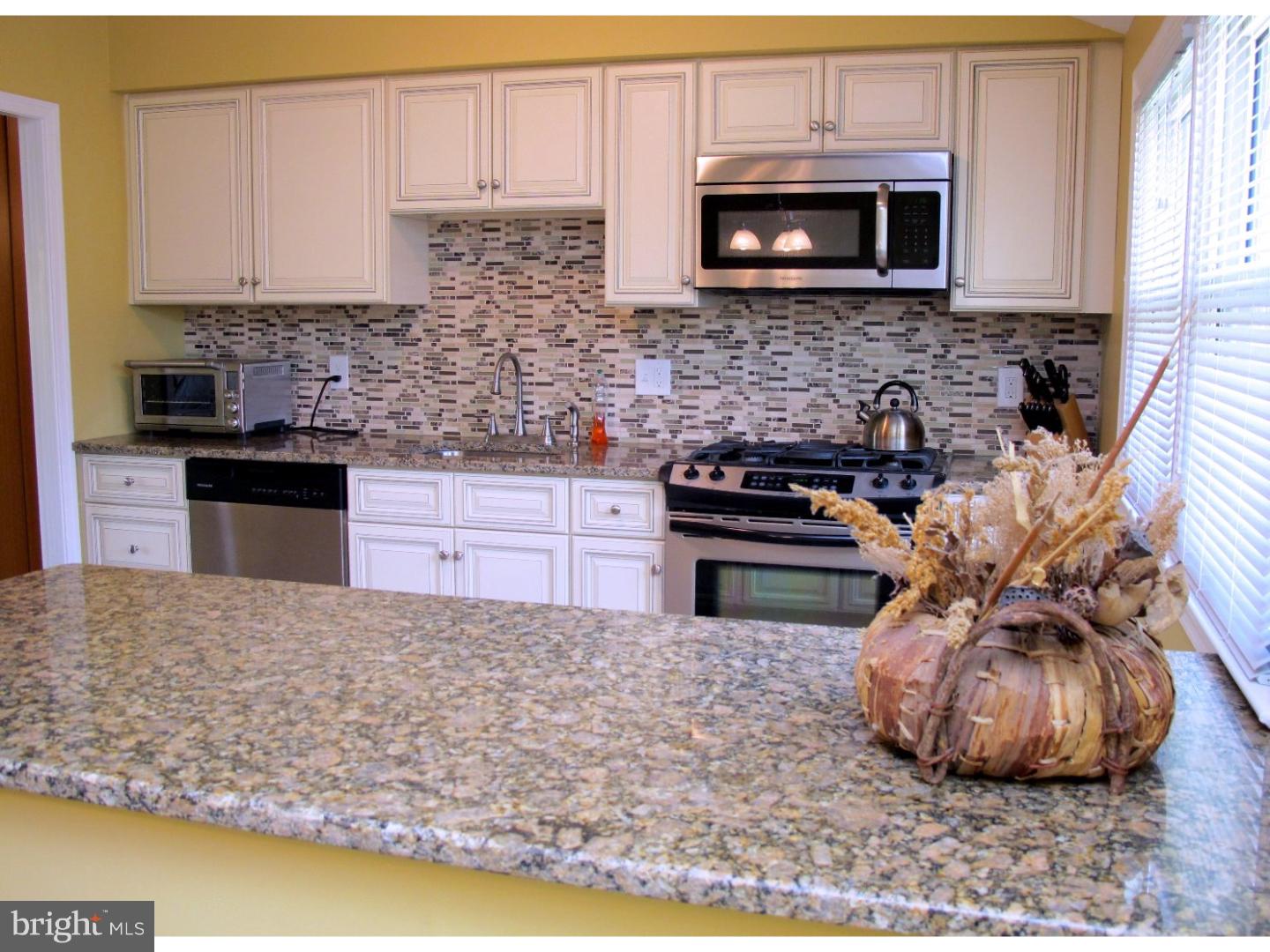 2107 New Albany Road Cinnaminson, NJ 08077 - Photo 9 of 20 Kitchen