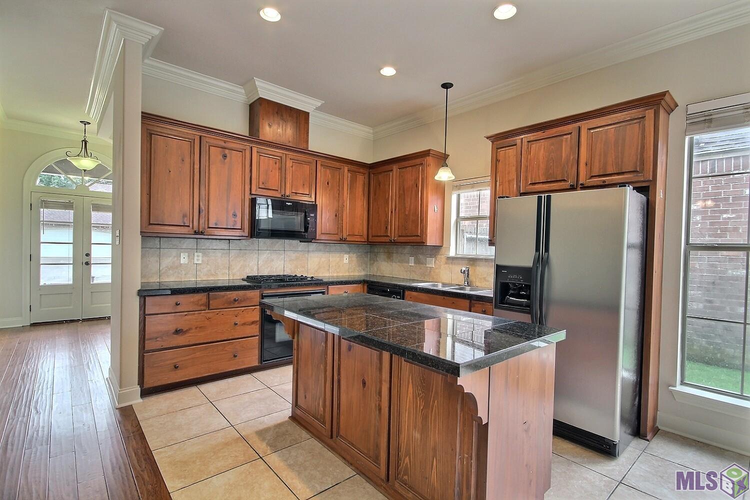 5740 Hidden Ridge Lane Baton Rouge, LA 70816 - Photo 8 of 21 Gallery Image 8
