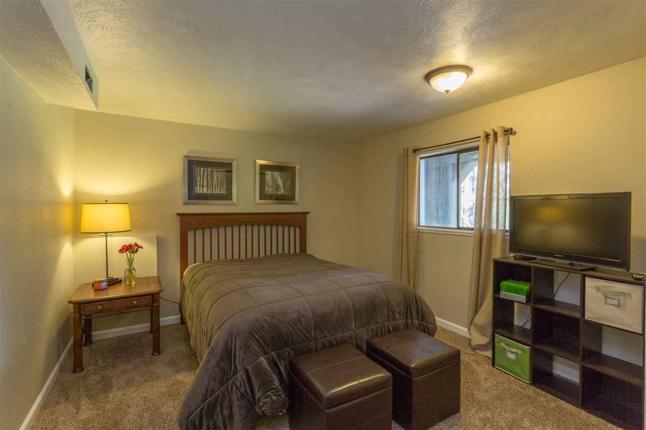 205 East Elcliff Road Spokane, WA 99218 - Photo 13 of 19