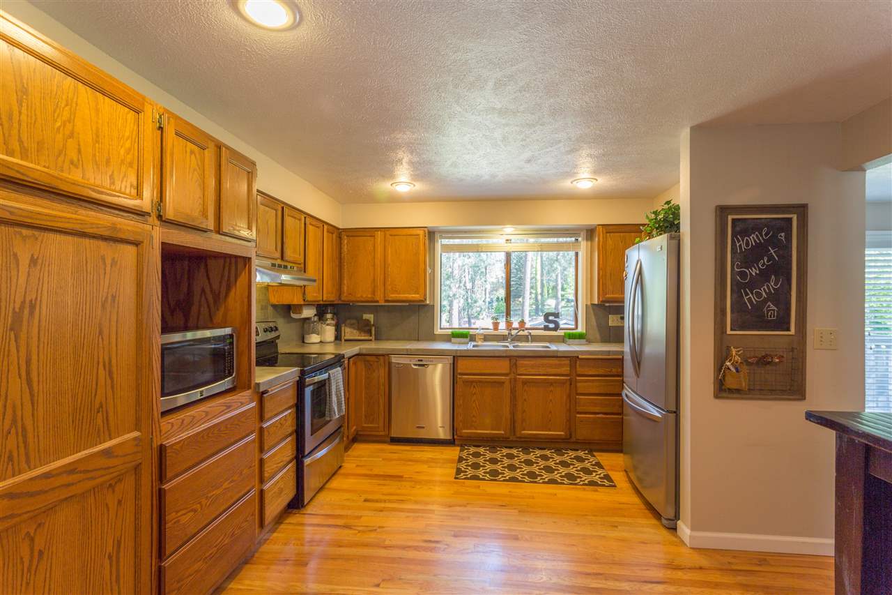 205 East Elcliff Road Spokane, WA 99218 - Photo 5 of 19
