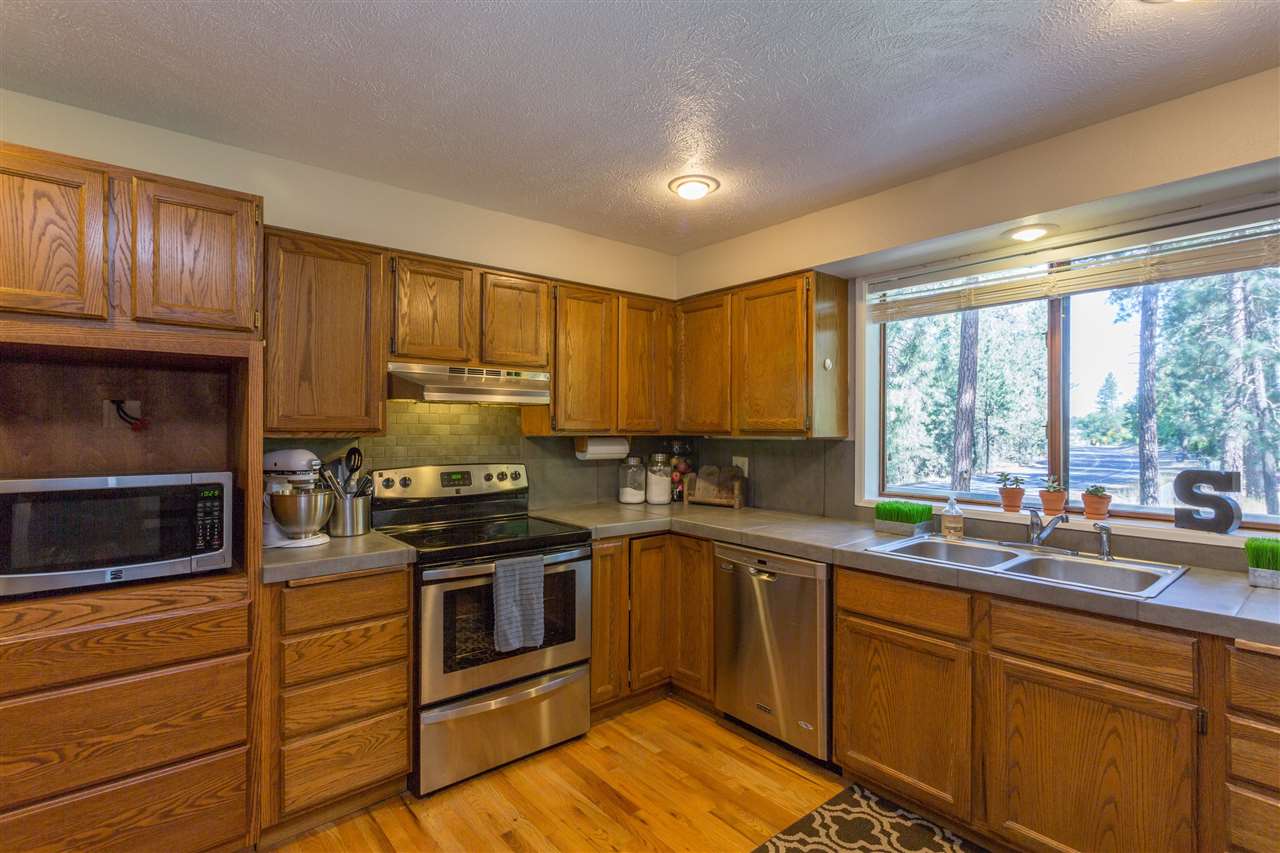 205 East Elcliff Road Spokane, WA 99218 - Photo 6 of 19