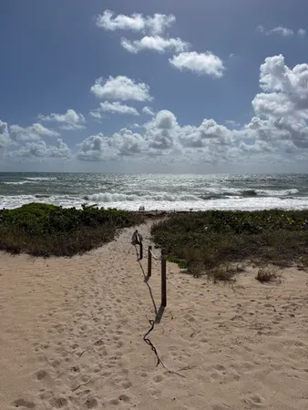 $299,000 | 1043 Hillsboro Mile, Unit 18C, Hillsboro Beach, FL 33064