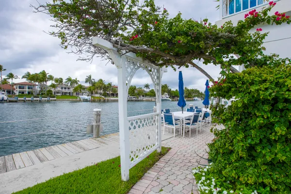 $299,000 | 1043 Hillsboro Mile, Unit 18C, Hillsboro Beach, FL 33064
