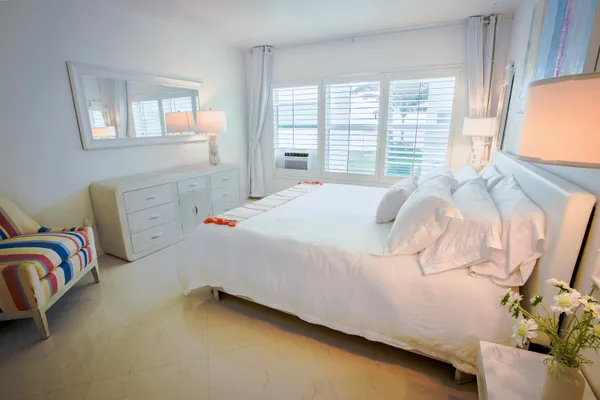 $299,000 | 1043 Hillsboro Mile, Unit 18C, Hillsboro Beach, FL 33064