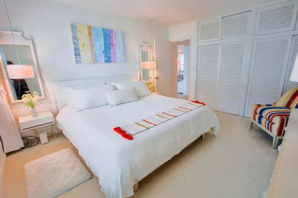 $299,000 | 1043 Hillsboro Mile, Unit 18C, Hillsboro Beach, FL 33064