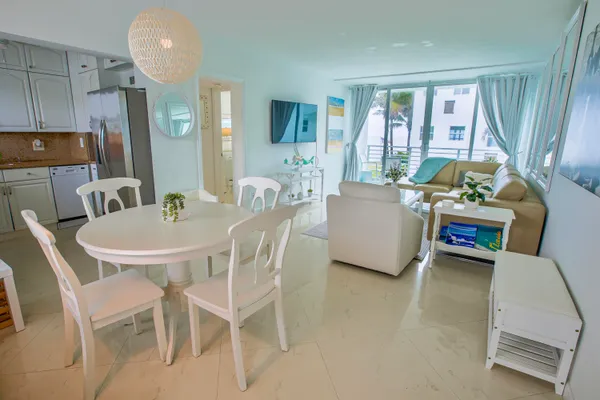 $299,000 | 1043 Hillsboro Mile, Unit 18C, Hillsboro Beach, FL 33064