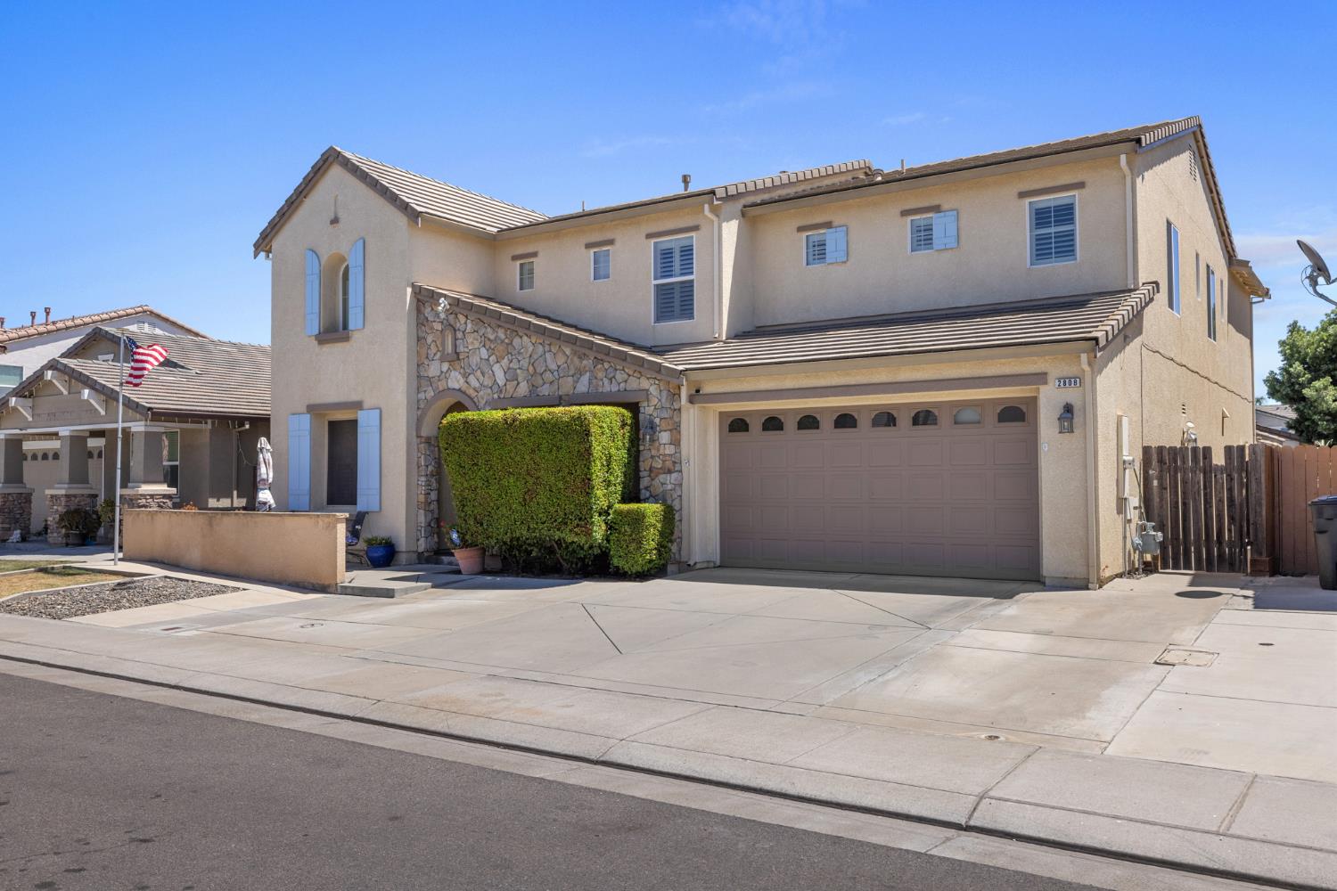 2808 Espana Lane Modesto, CA 95355 - Photo 2 of 29