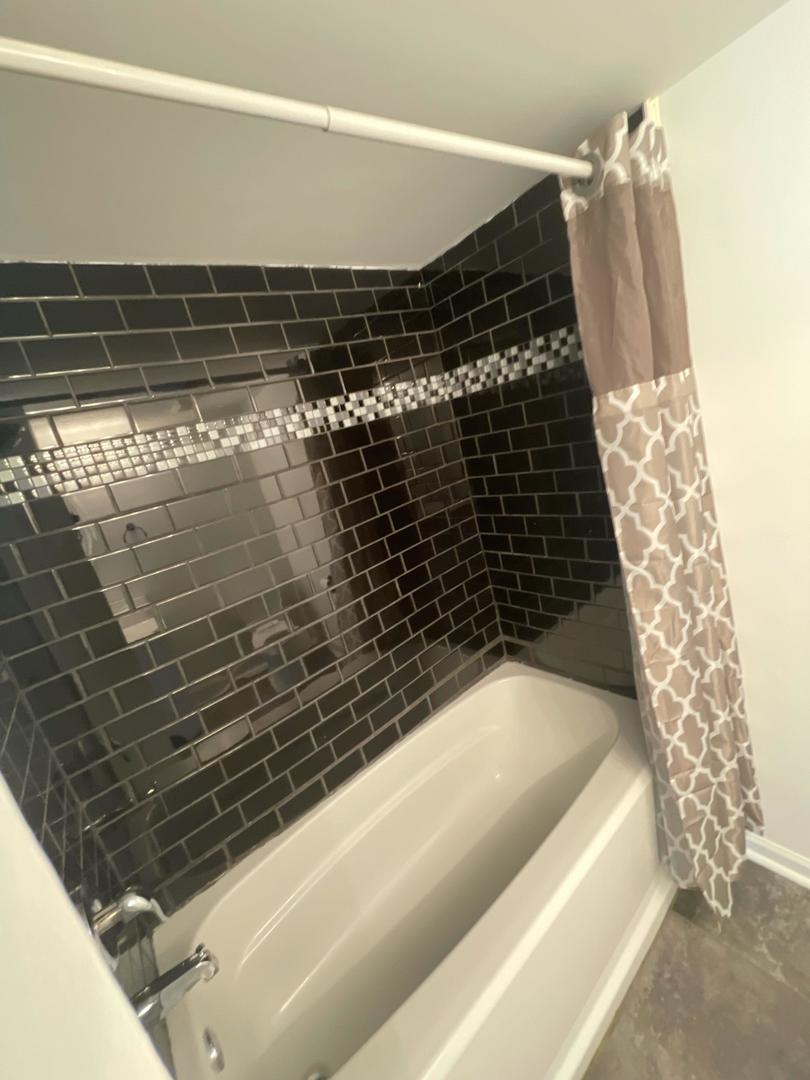 6248 South Gullikson Road, Unit 2D Chicago, IL 60638 - Photo 12 of 16