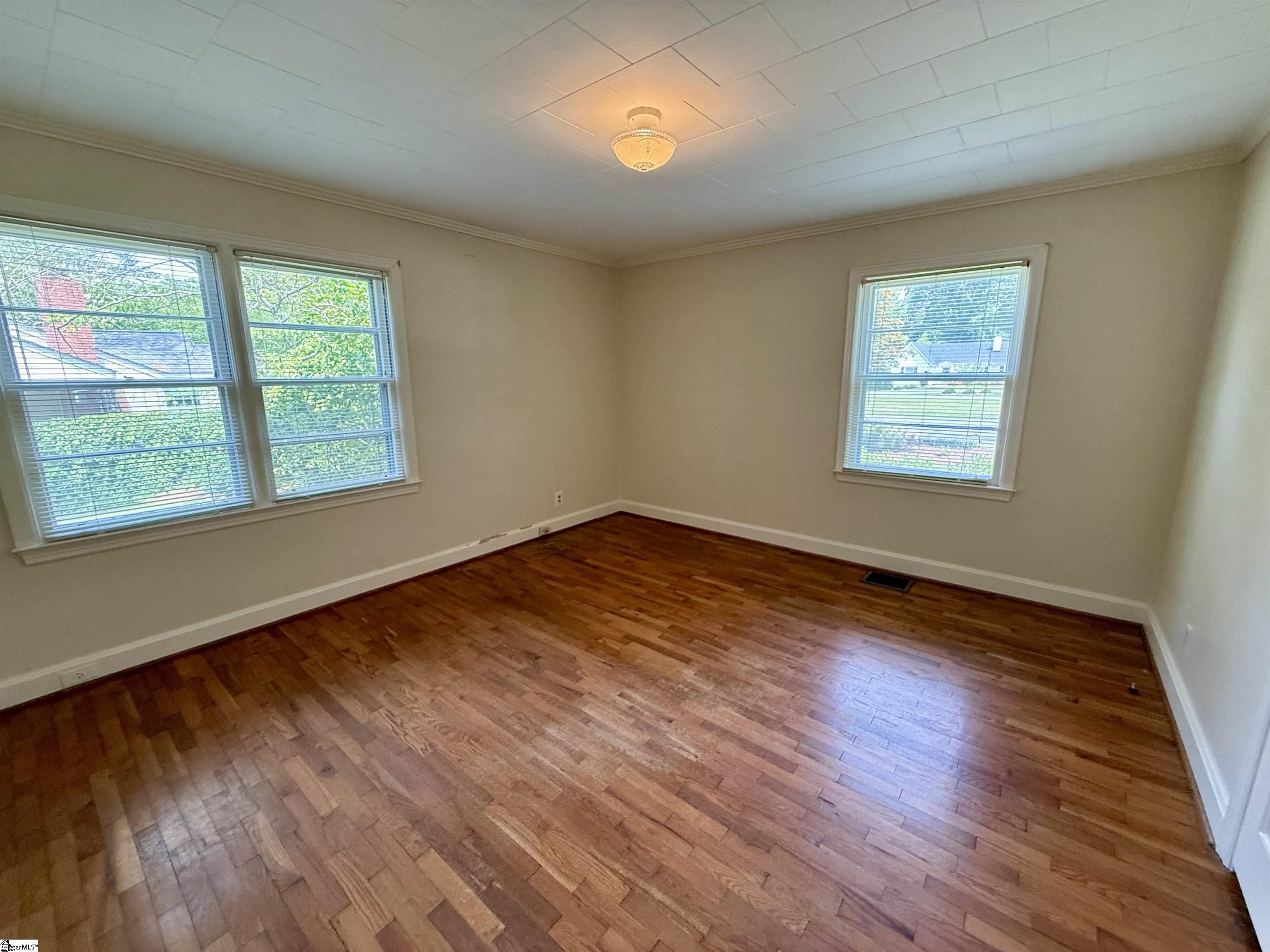 301 Pine Street Clinton, SC 29325 - Photo 12 of 20
