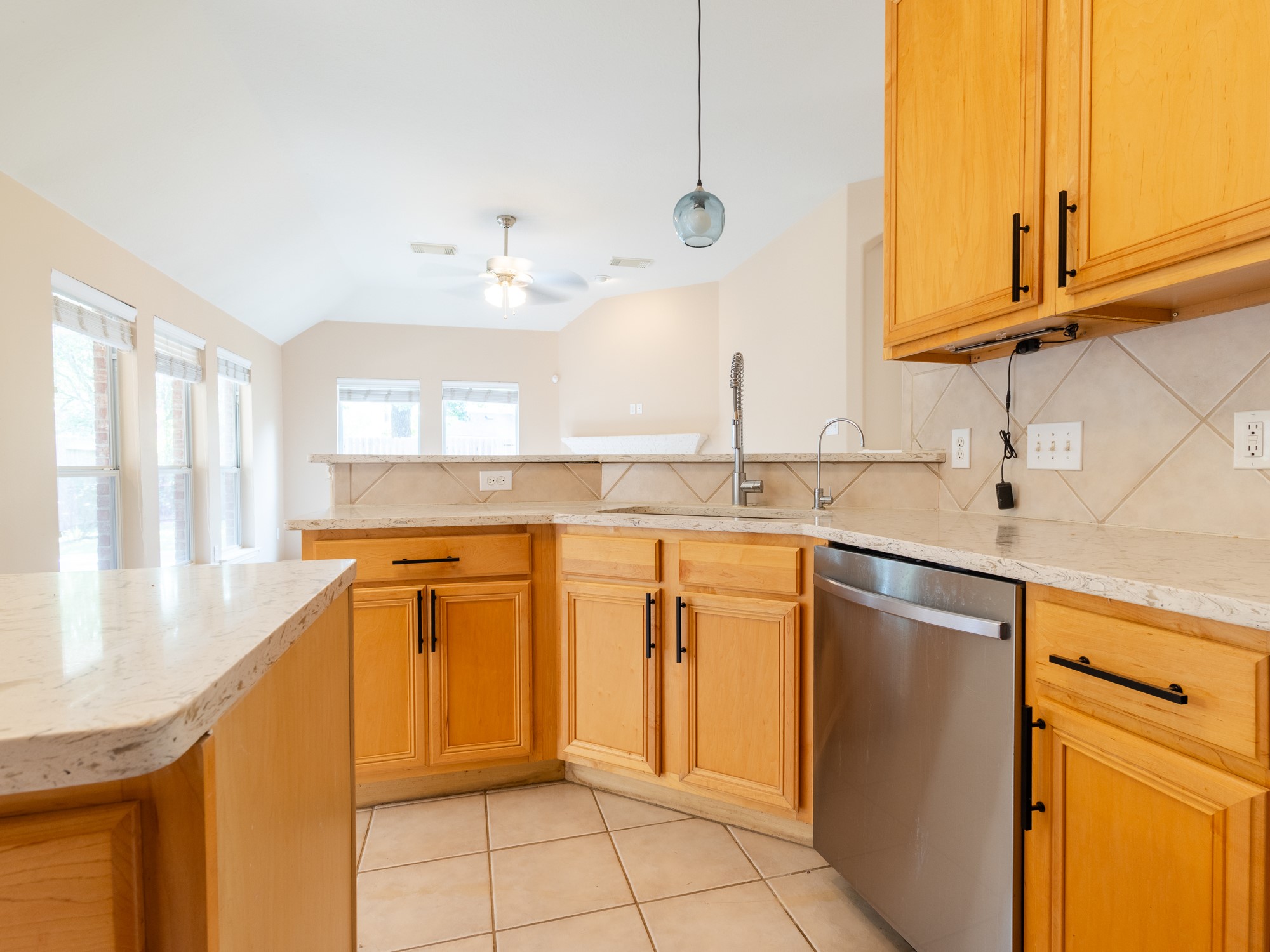 21318 Hannover Forest Spring, TX 77388 - Photo 11 of 35