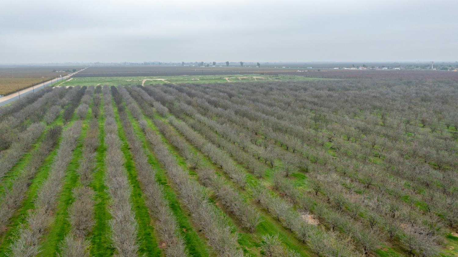0 Howard Road Earlimart, CA 93219 - Photo 12 of 18 a view of an outdoor space and a lake view
