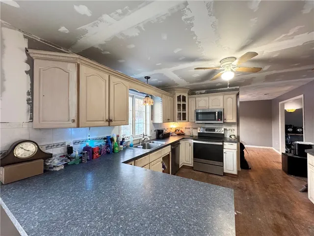 $499,900 | 45 Pleasant View Drive, Hopkinton, RI 02832