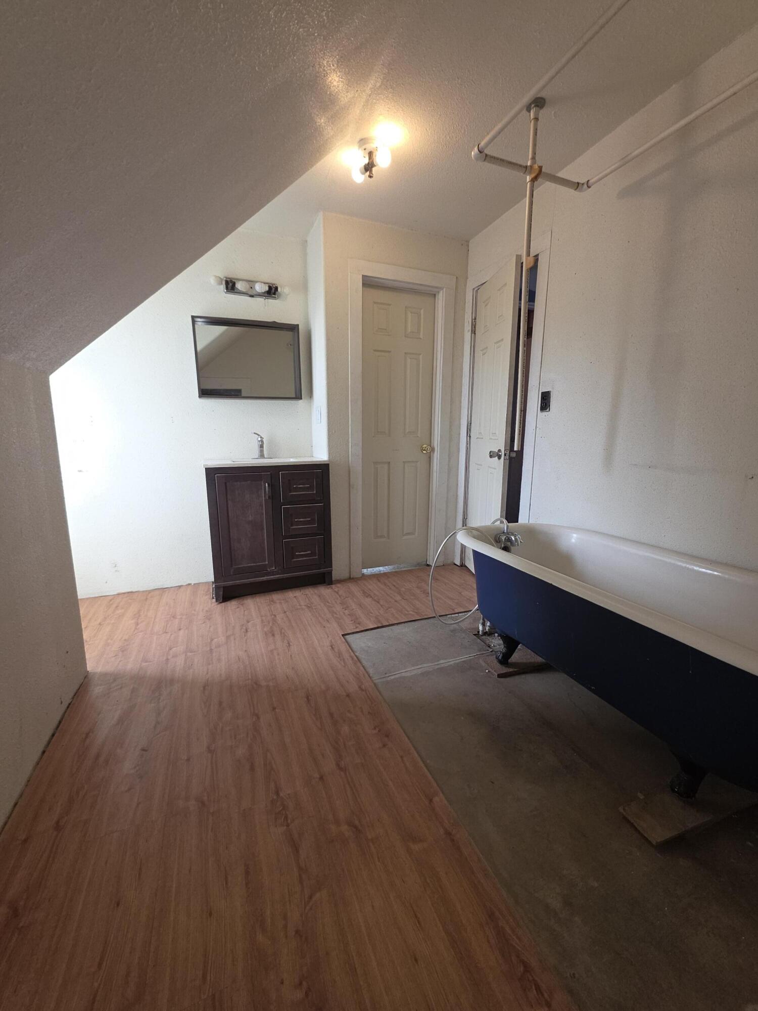 302 West Main Street Klamath Falls, OR 97601 - Photo 28 of 37 20251109_133534