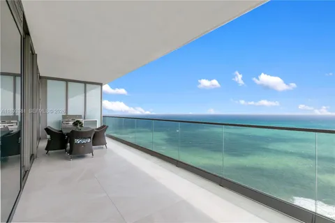 $4,990,000 | 18975 Collins Avenue, Unit 3402, Sunny Isles Beach, FL 33160