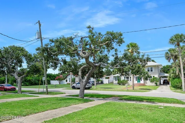 $447,500 | 918 North Wild Olive Avenue, Daytona Beach, FL 32118