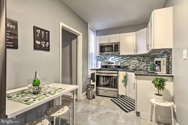 $1,200 | 4812 Oxford Avenue, Unit 1, Philadelphia, PA 19124