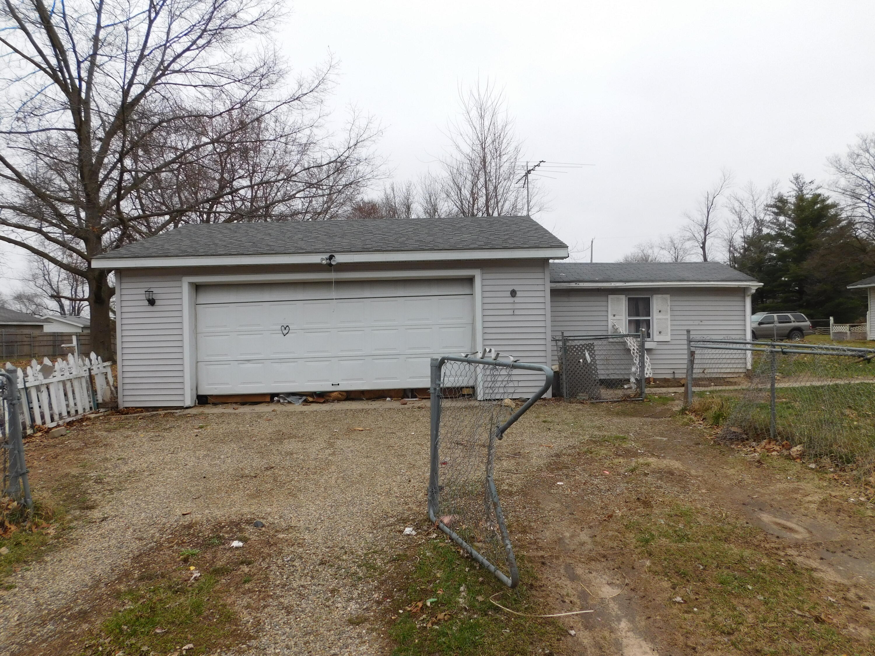 4209 Nazareth Road Kalamazoo, MI 49004 - Photo 16 of 21 DSCN5420