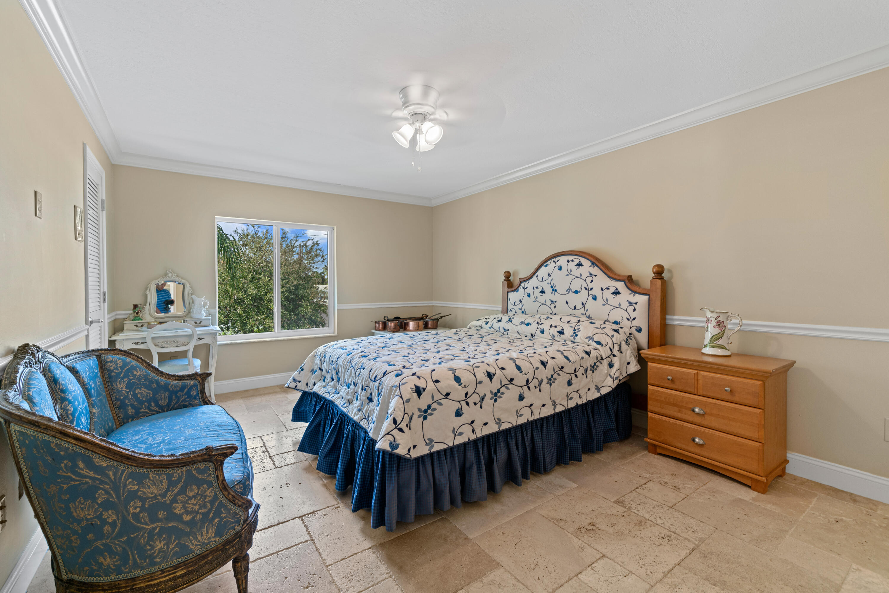 18 Duke Drive Lake Worth, FL 33460 - Photo 21 of 29 a bedroom with bed and window