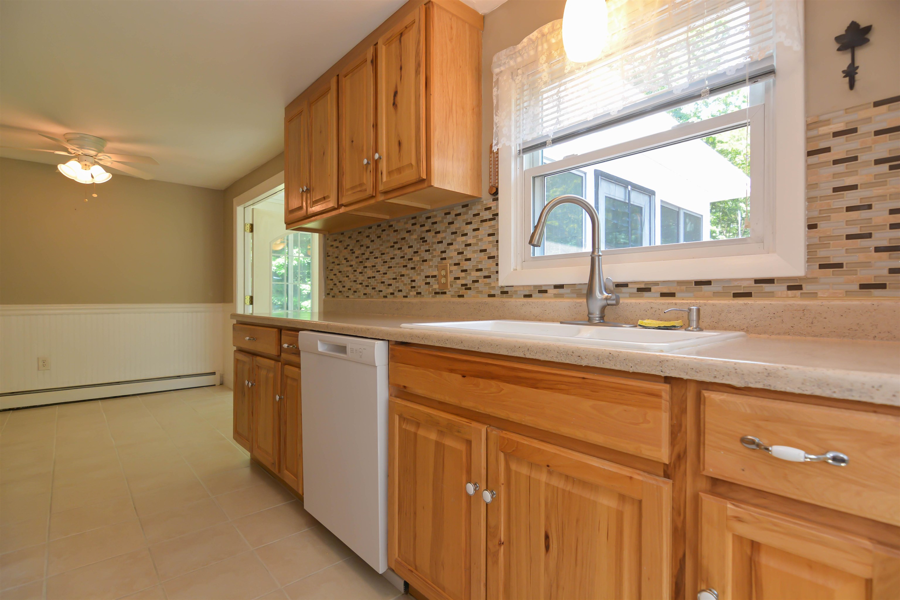 73 Brown Hill Road Hampstead, NH 03826 - Photo 5 of 41