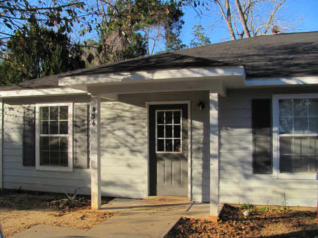 434 West Pedigo Avenue, Unit A2 Foley, AL 36535 - Photo 1 of 8