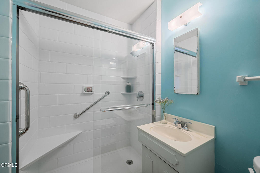 951 Laguna Road Pasadena, CA 91105 - Photo 32 of 50 DSC01679