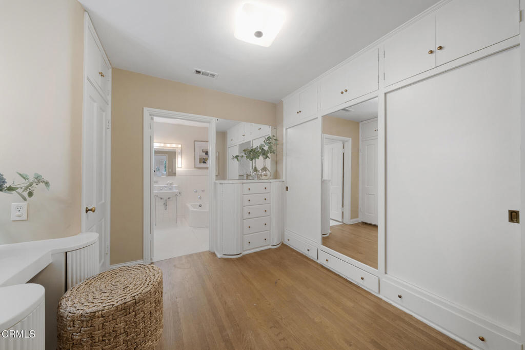 951 Laguna Road Pasadena, CA 91105 - Photo 39 of 50 DSC01729