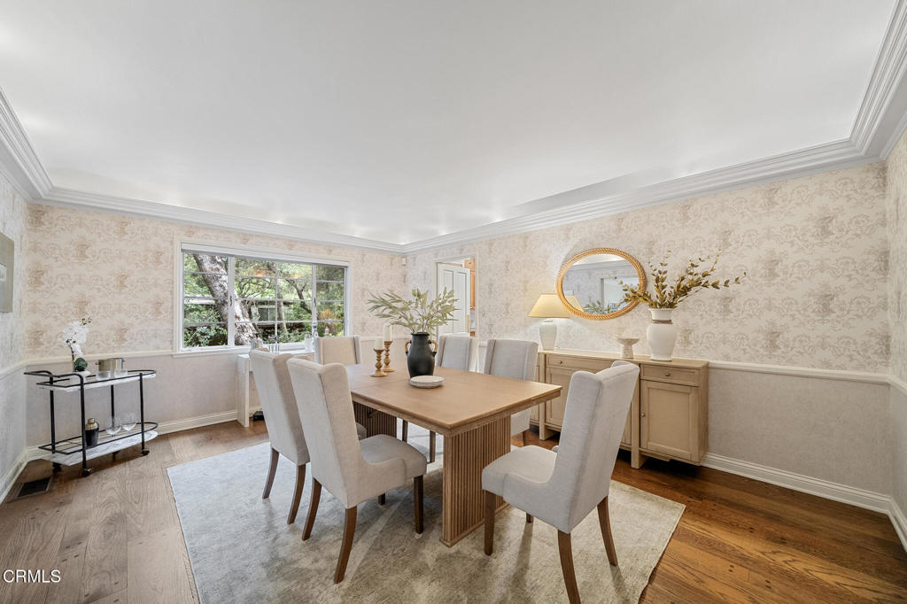 951 Laguna Road Pasadena, CA 91105 - Photo 5 of 50 DSC01579