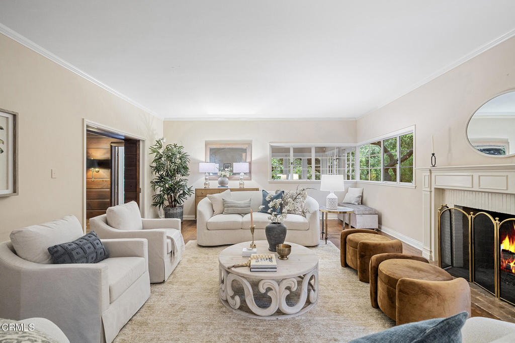 951 Laguna Road Pasadena, CA 91105 - Photo 8 of 50 DSC01509