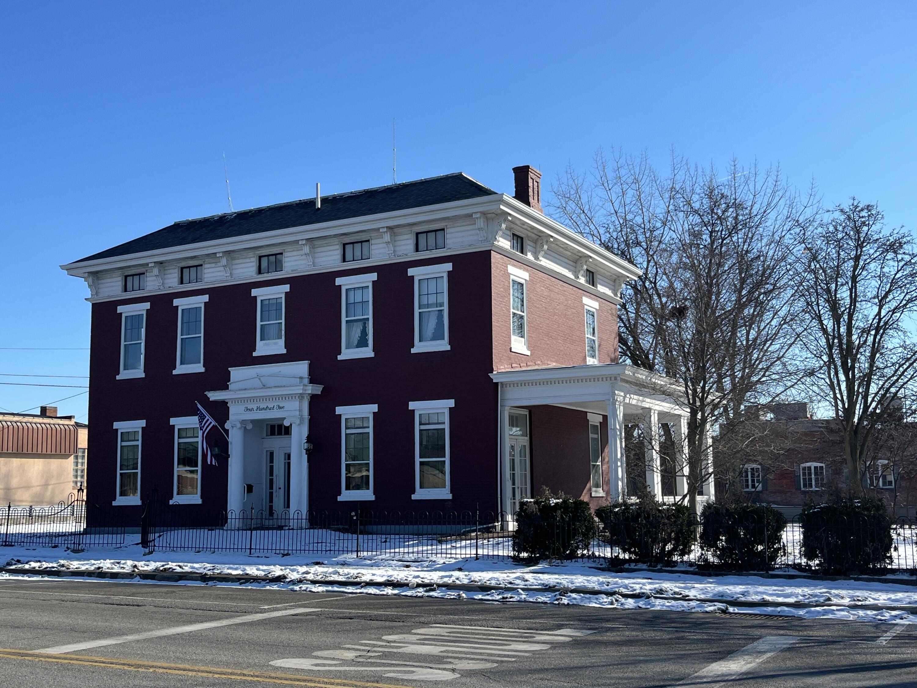 405 East Spring Street St. Marys, OH 45885 - Photo 2 of 57